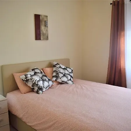 Comfortable Apartment Quarteira