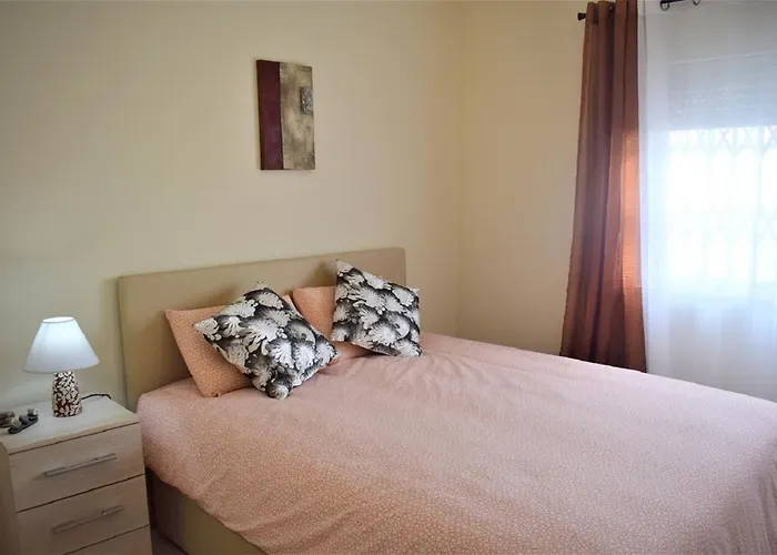 Comfortable דירה קווארטיירה